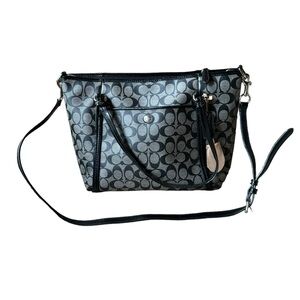 NWOT Coach Peyton Signature‎ Pocket Tote No. K1396-F25504